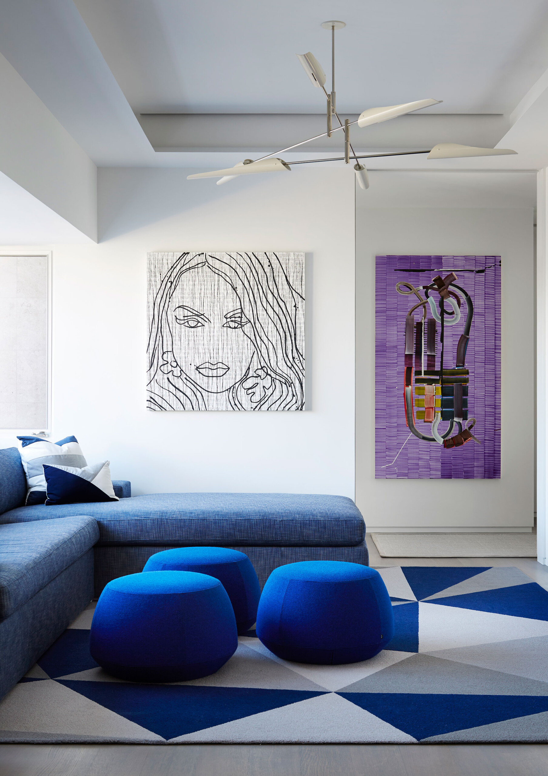 Lost Tree Way - Seating area with modern art and David Weeks Studio lighting. Interior design by...