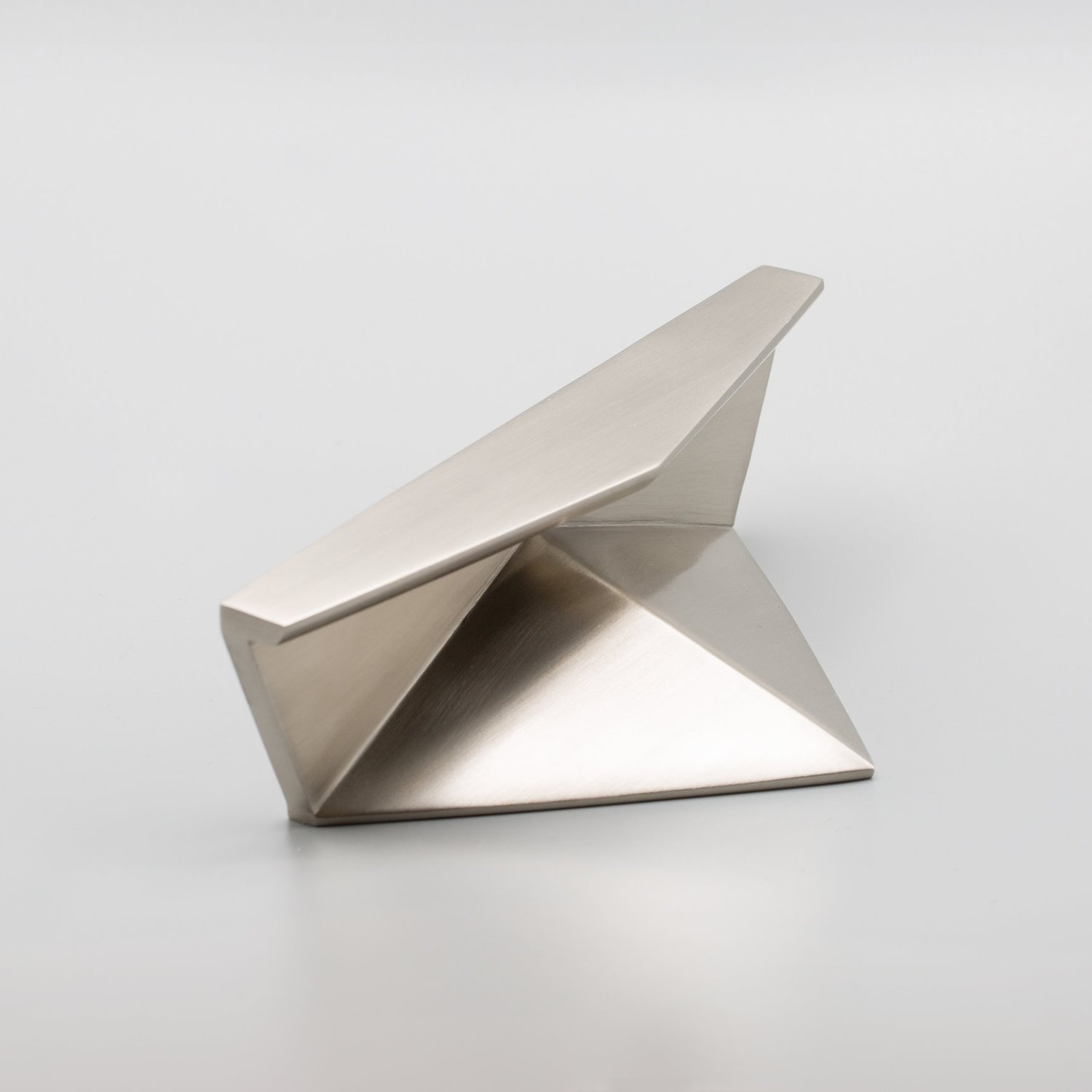 Hamilton Sinkler X Pembrooke & Ives custom modern chrome door handle hardware. Designed by Pembrooke...