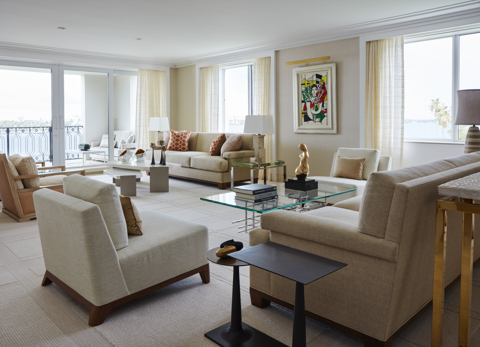 Palm Beach Apartment, Interior Design by Pembrooke & Ives, Photography by Stephen Kent Johnson...