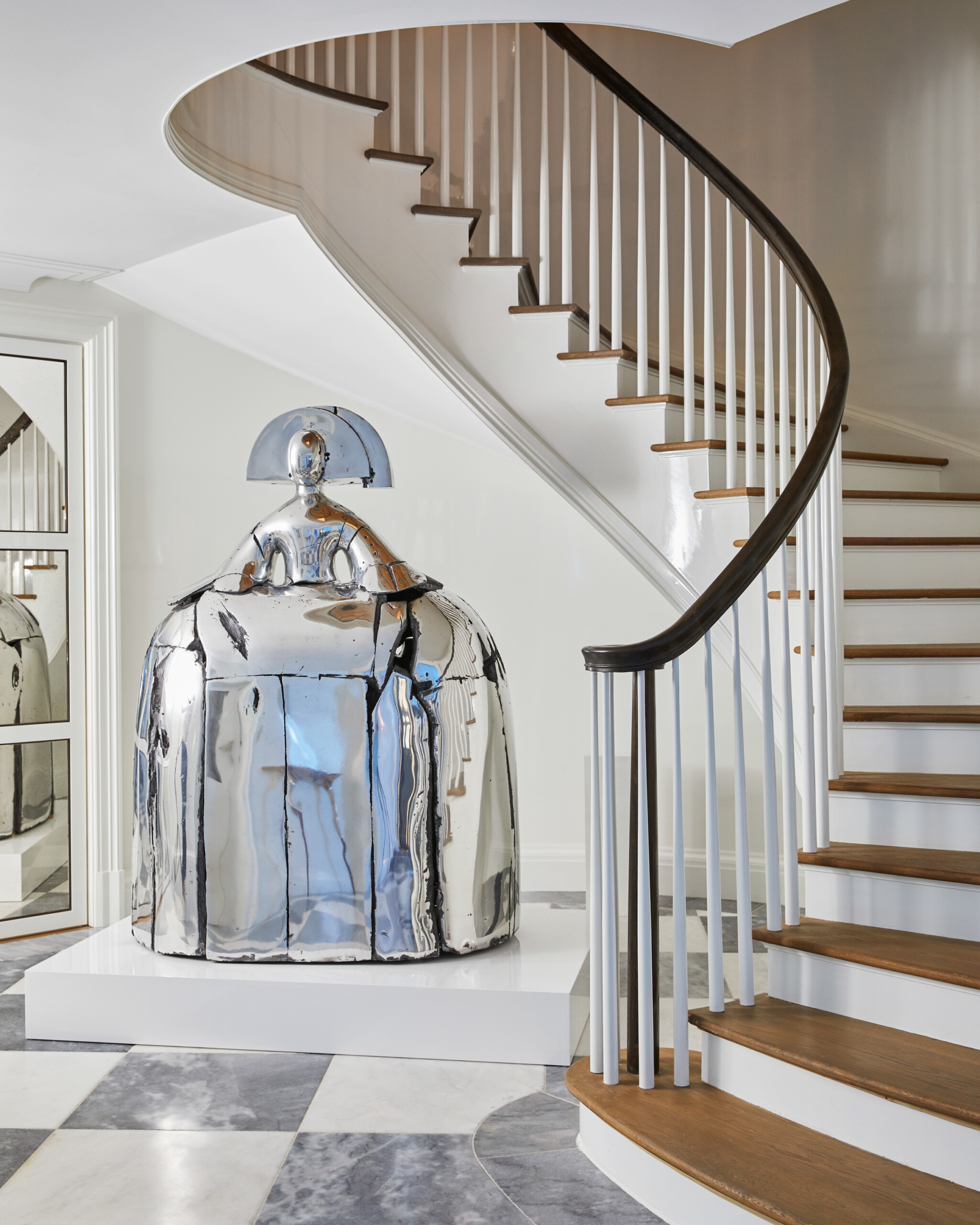 Gold Coast Townhouse, Entryway, Photography by Genevieve Garruppo