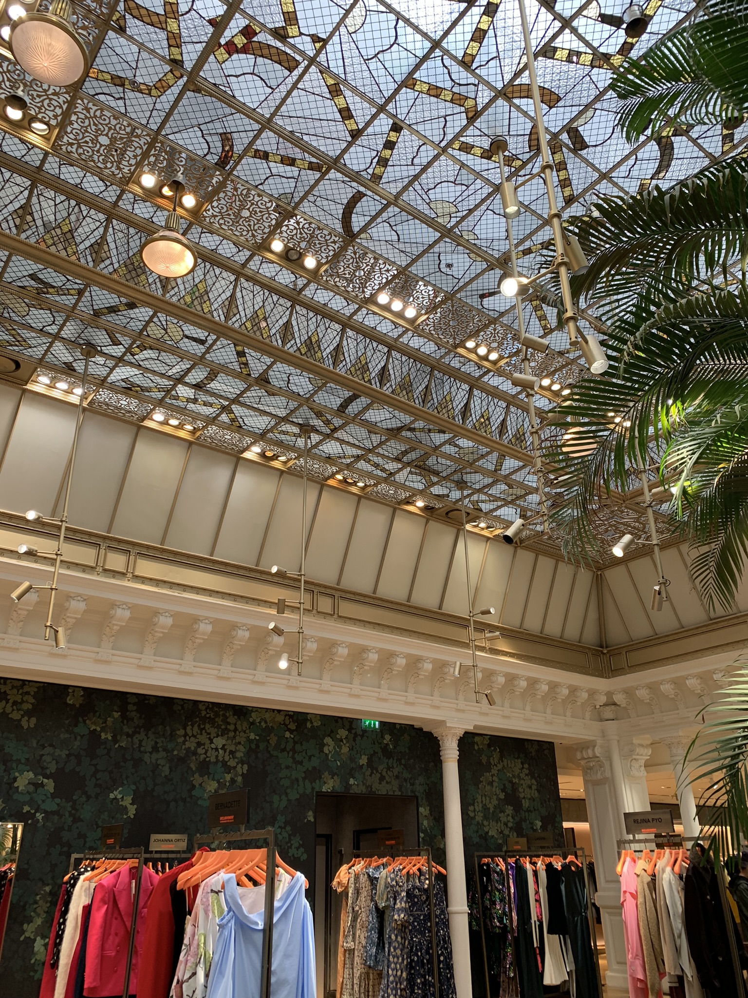 Le Bon Marche Stained Glass Ceiling Design (1)