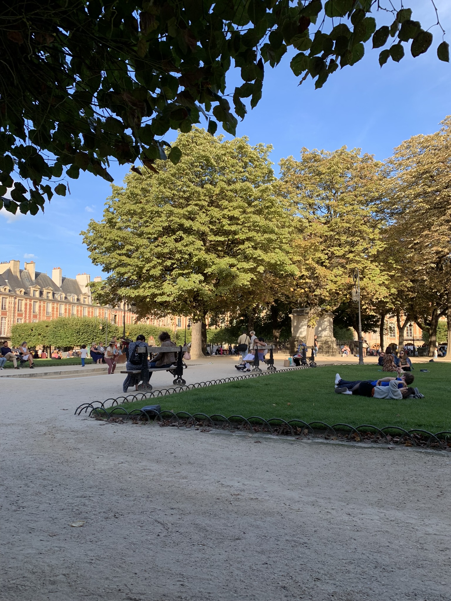 Place Des Vosges Le Marais 4th Arron