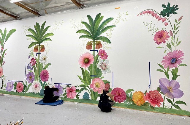 MJ Atelier designing flower wall patterns