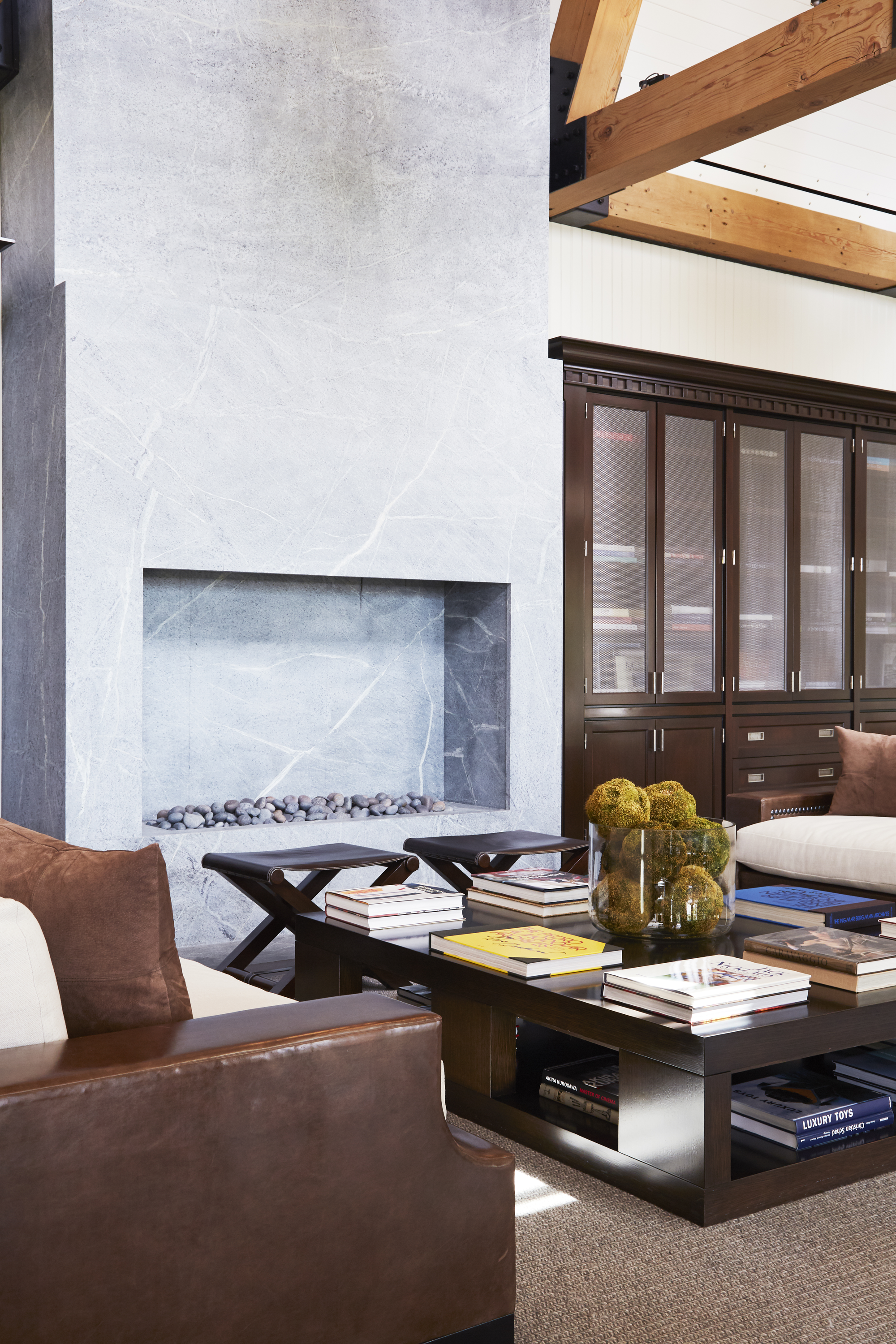East Hampton Golf Club - Interior design by Pembrooke & Ives, sitting area with custom fireplace,...