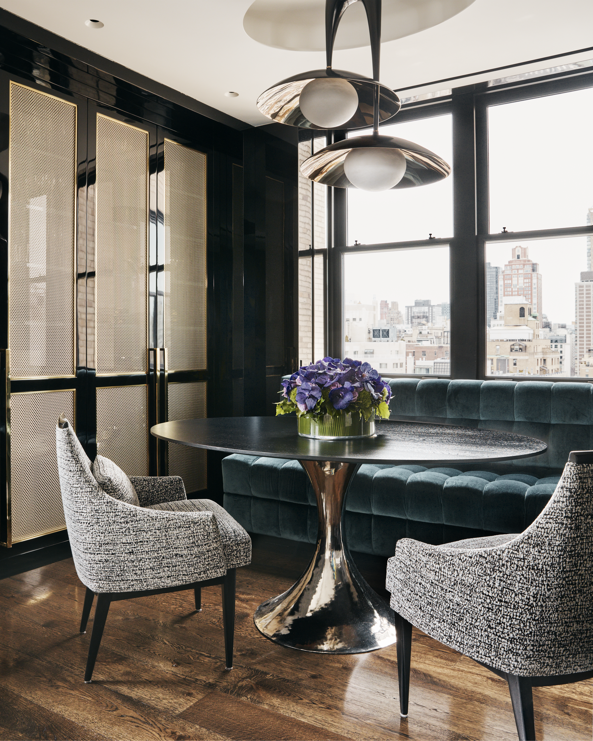 New York City interior design by Pembrooke & Ives. Intimate kitchen dinette with built-in booth...