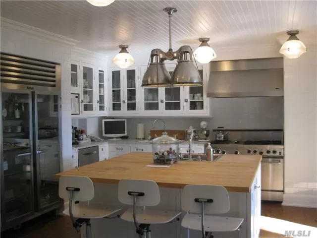 D435031798bbcc84261d73b37a4f9b14 Full